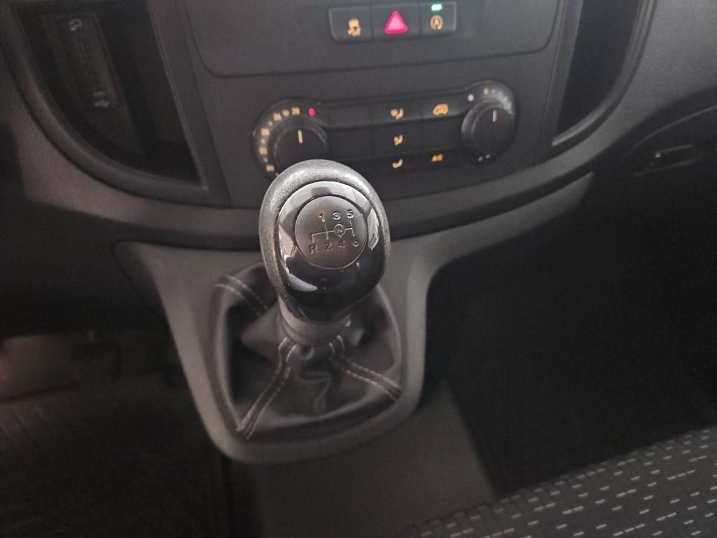 Fahrzeugabbildung Mercedes-Benz Vito 116 Kasten extralang Nav Klima 270° PTS RFK