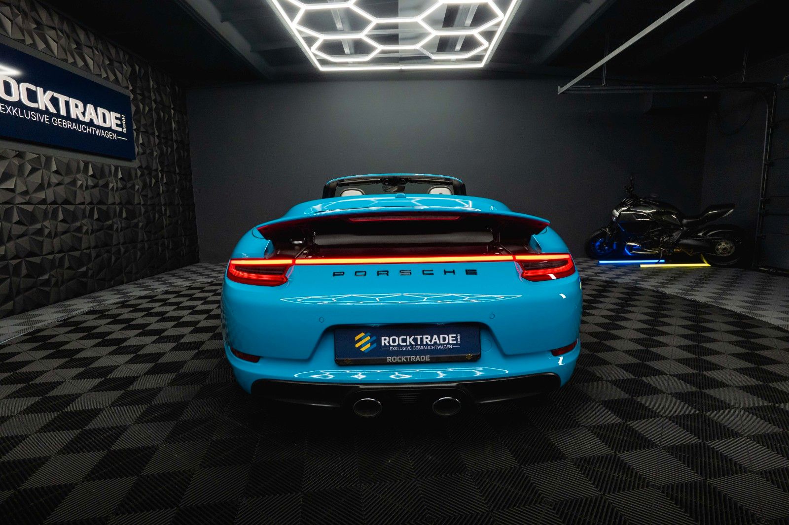 Fahrzeugabbildung Porsche 991.2 911 Carrera 4 S GTS Cabrio *Lift*Keramik*