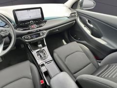 HYUNDAI i30 KLIMA,NAVI,TEMPOMAT,PDC,RFK,AUTOMATIK,BT