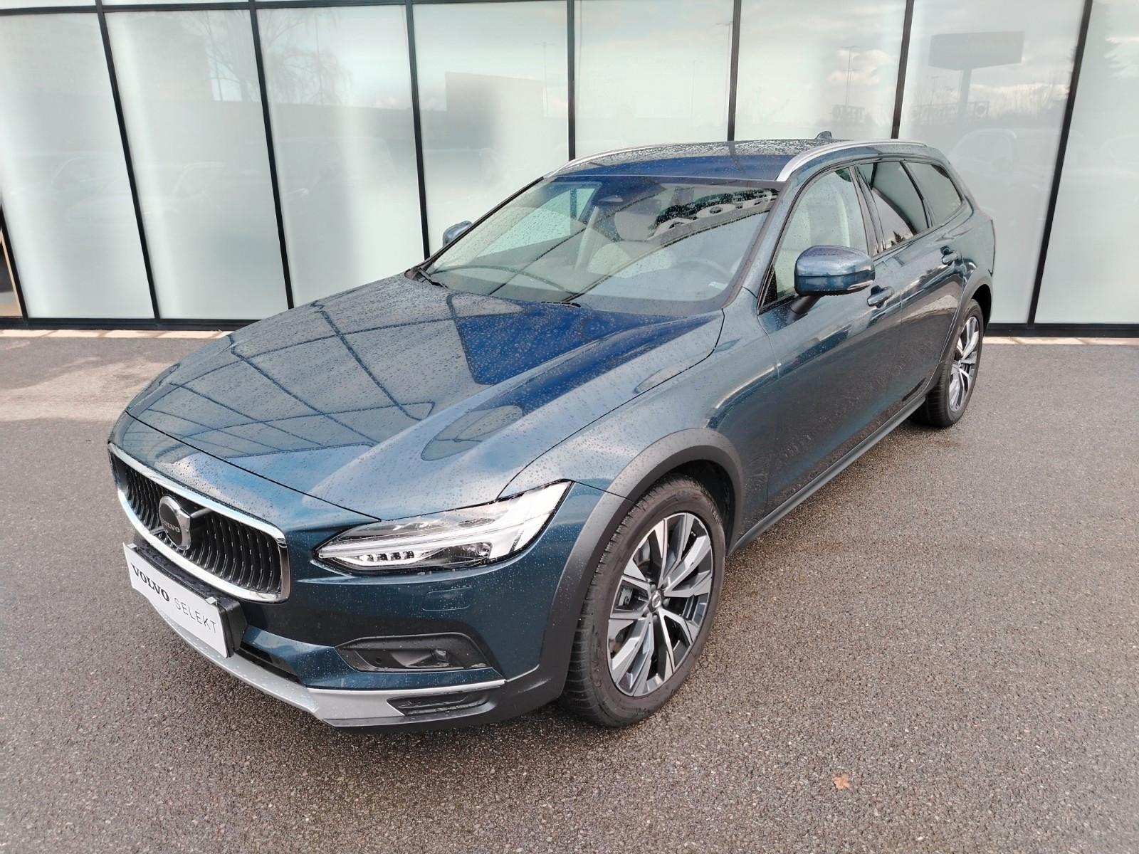 Volvo V90 Cross Country B4 AWD Plus