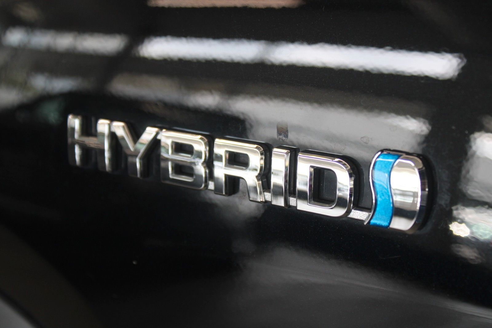 Fahrzeugabbildung Toyota RAV 4 4x2 Hybrid Lounge Aut. PANO LED LEDER ACC