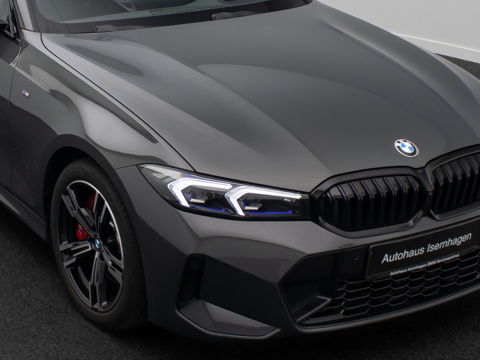 Fahrzeugabbildung BMW 320i M Sport 360° DAB HiFi HUD Individual 18Zoll