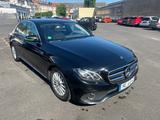 Mercedes-Benz E 200 d Autom. - - Mercedes-Benz E 200 mit Diesel-Antrieb: Taxi, Limousine