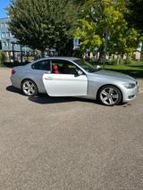 BMW 320d Coupé - - BMW 320 aus 2009: Coupe, 320d