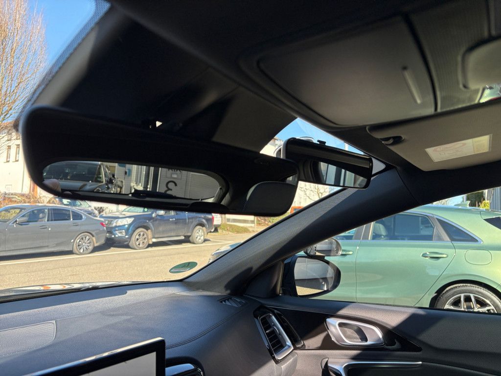 Fahrzeugabbildung Kia XCEED 1.5T 140 DCT7 GT LINE Fahrschule LEDER GLA