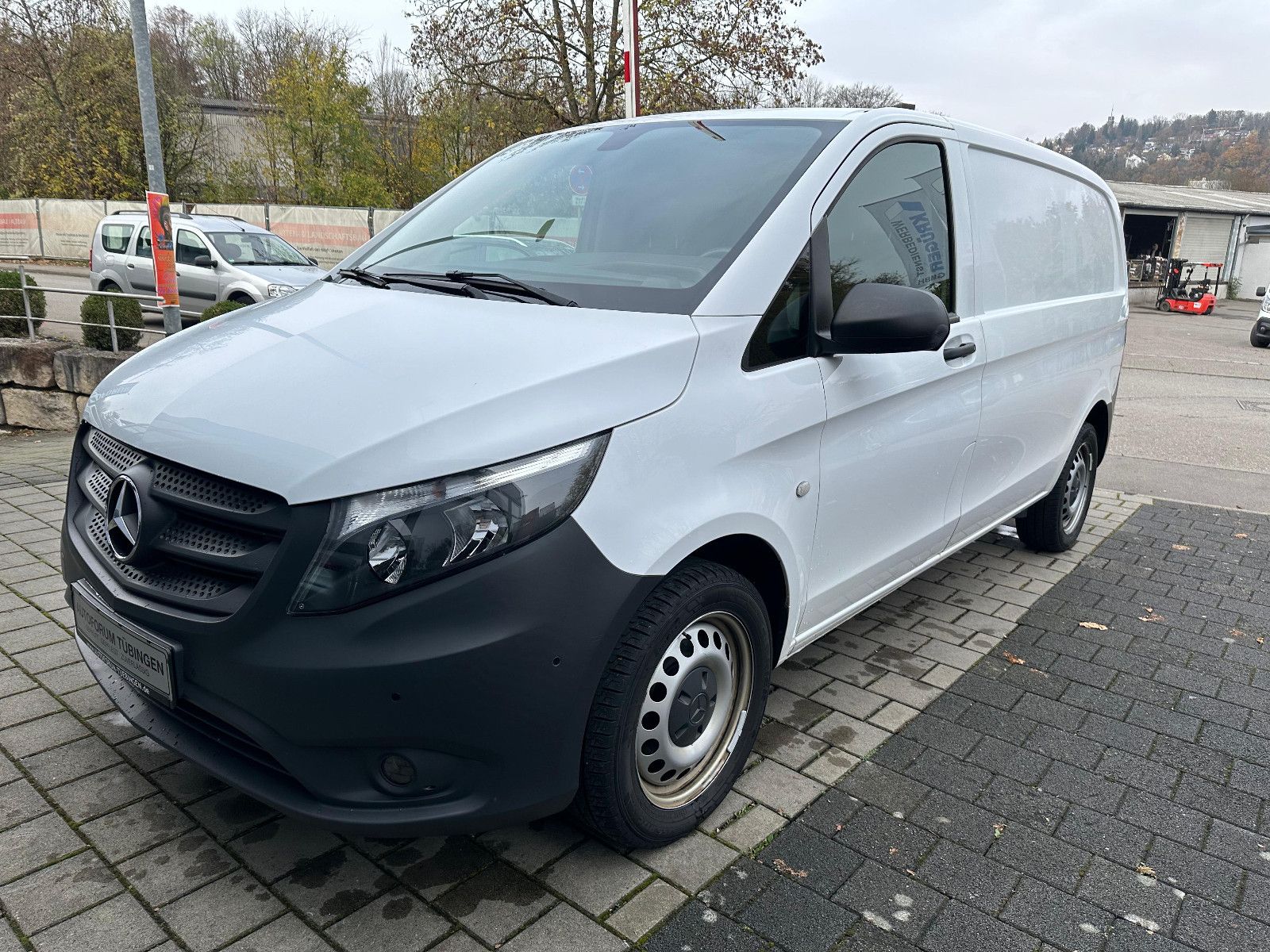 Fahrzeugabbildung Mercedes-Benz Vito114 4Matic Kompakt Autom.*SORTIMO*SH*NAVI