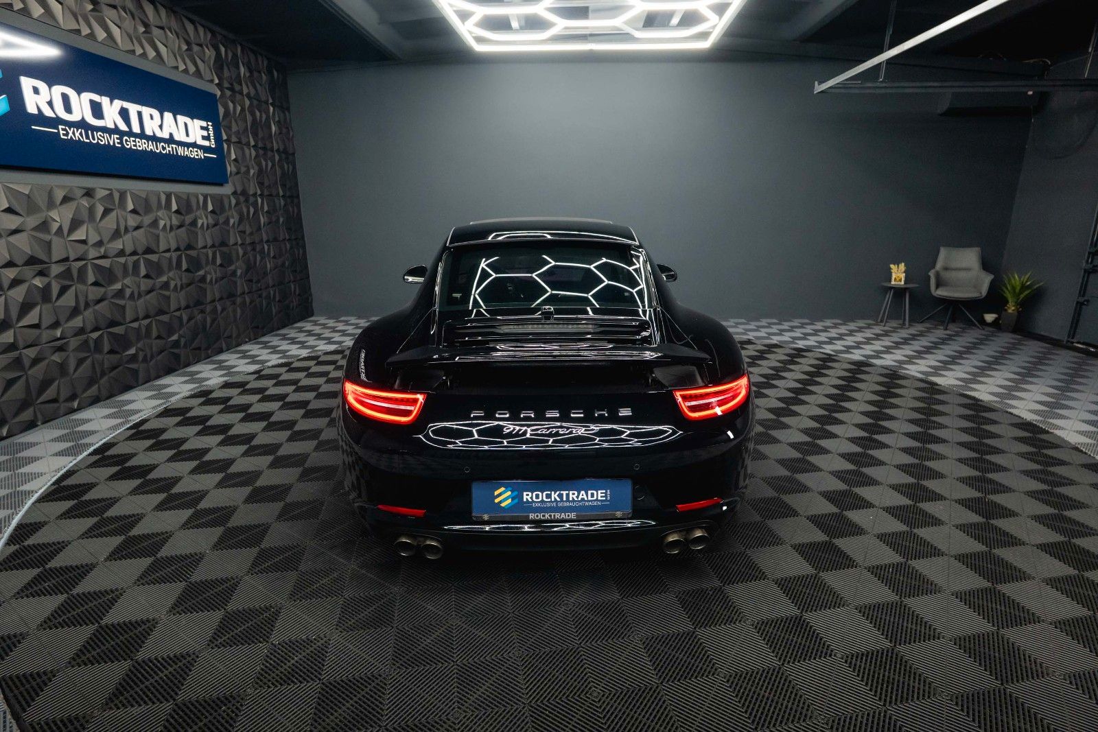 Fahrzeugabbildung Porsche 991 911 Carrera S Black Design Chrono *Pano*LED*
