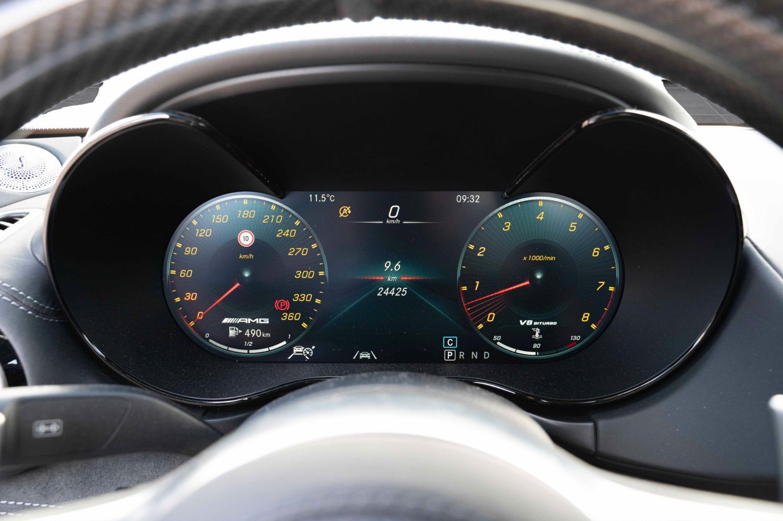 Fahrzeugabbildung Mercedes-Benz AMG GT R V8 CARBON BURMESTER 19/20" PERFORMANCE