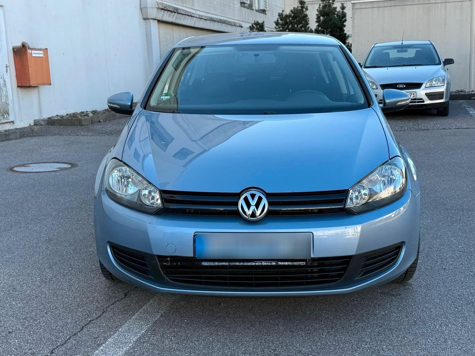 Volkswagen Golf 2010 — engine 122 HP (90kW)