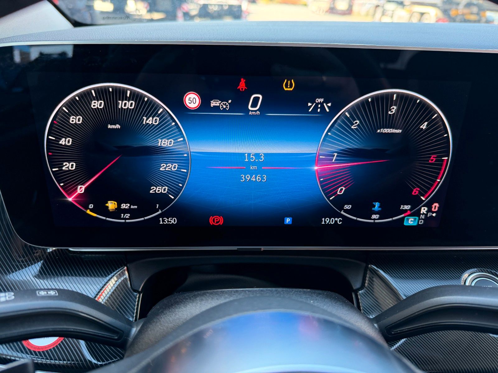 Fahrzeugabbildung Mercedes-Benz V 220 d STYLE AMG DISTRONIC AHK2,5to NIGHT Liege