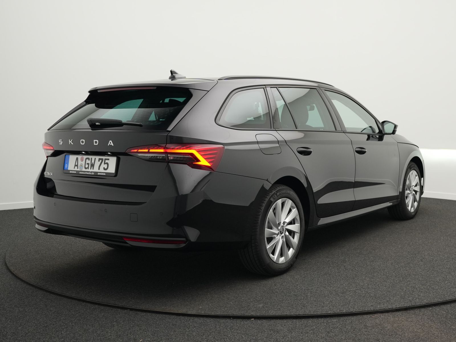 Skoda Octavia Combi Selection 2,0 TDI DSG *MATRIX*AHK* imagem 3