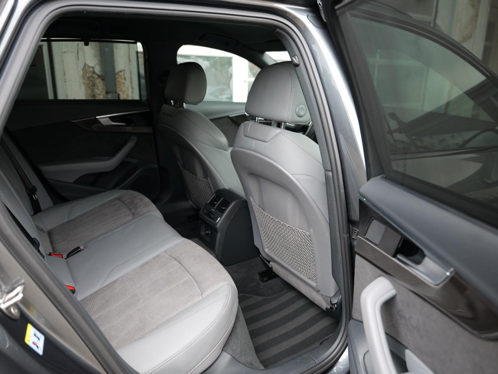 Car Image 25