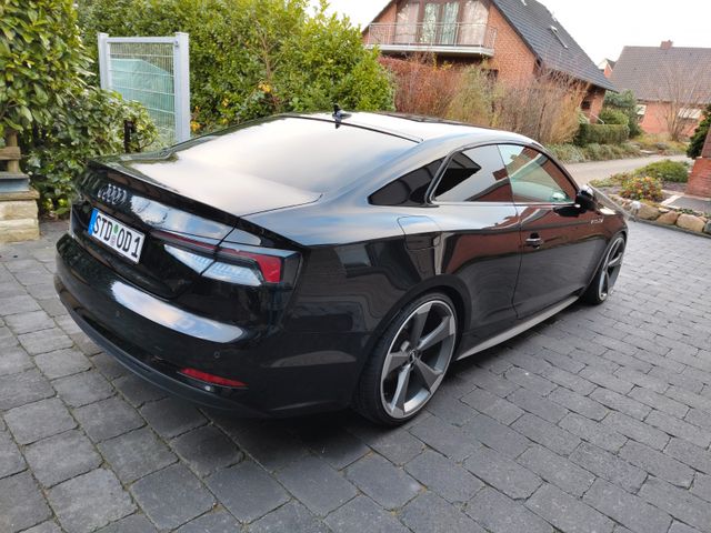 Audi A5/S-Line quattro/Black Line