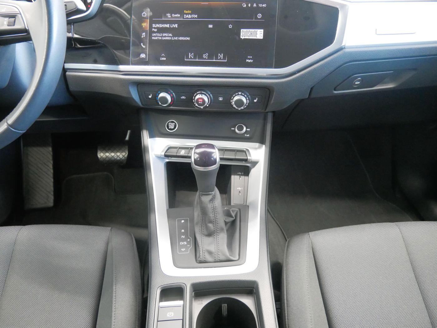 Audi Q3 35 TFSI advanced LED AHK PDC+ ACC SHZ DAB foto 12