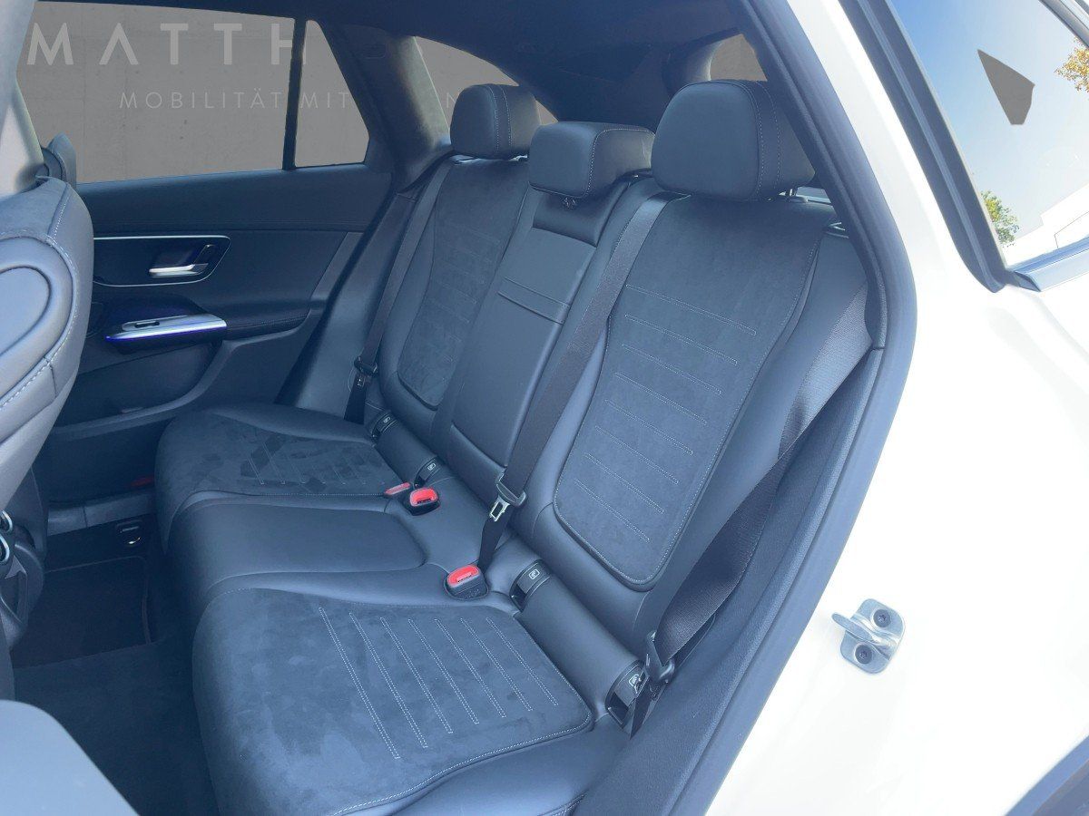Fahrzeugabbildung Mercedes-Benz GLC 220 d 4M AMG/Night/Pano/Kamera/AHK