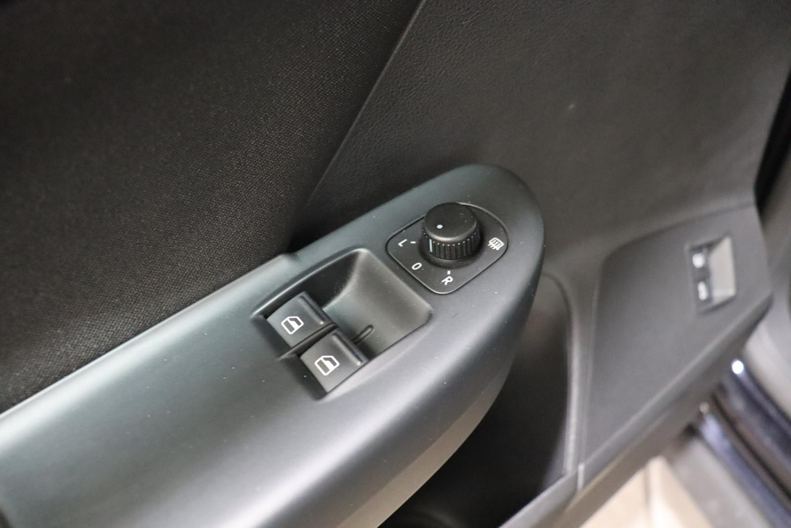 Volkswagen Passat 2009 — photo 20