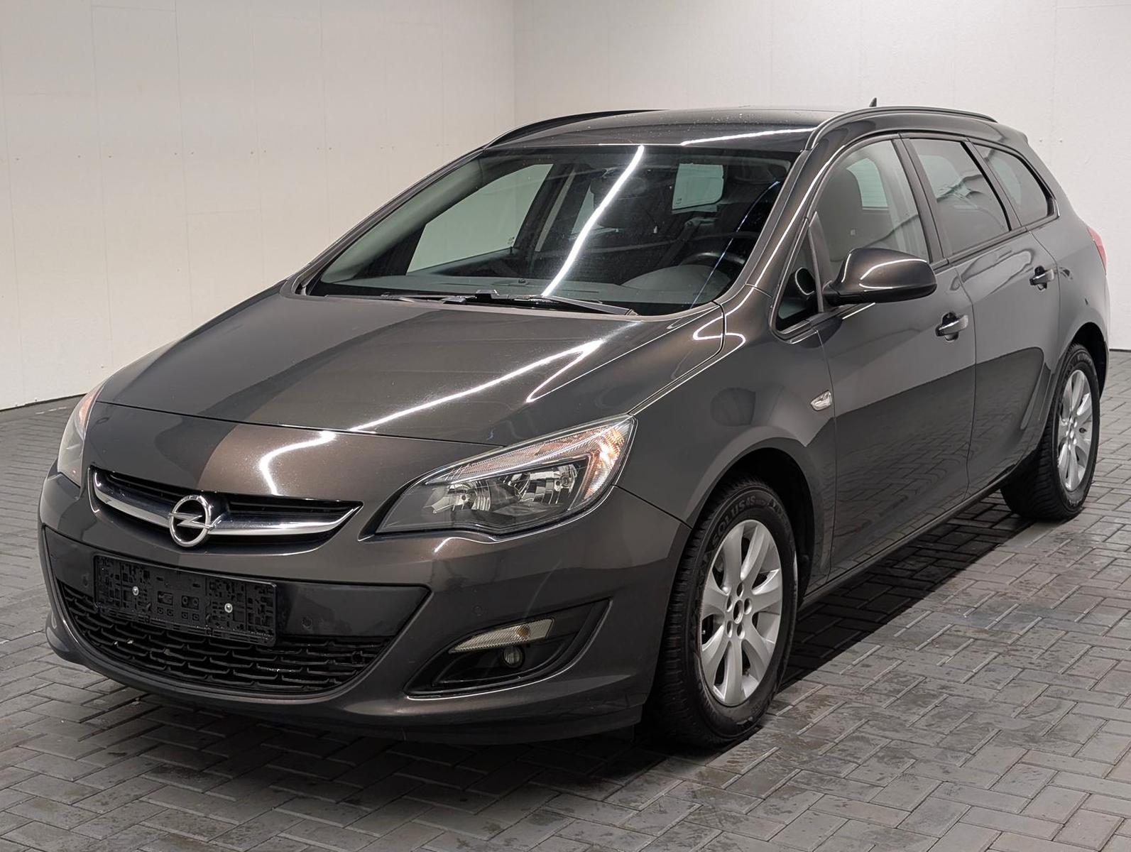 Opel Astra J ST Edition Für Gewerbe, Ex-/Import