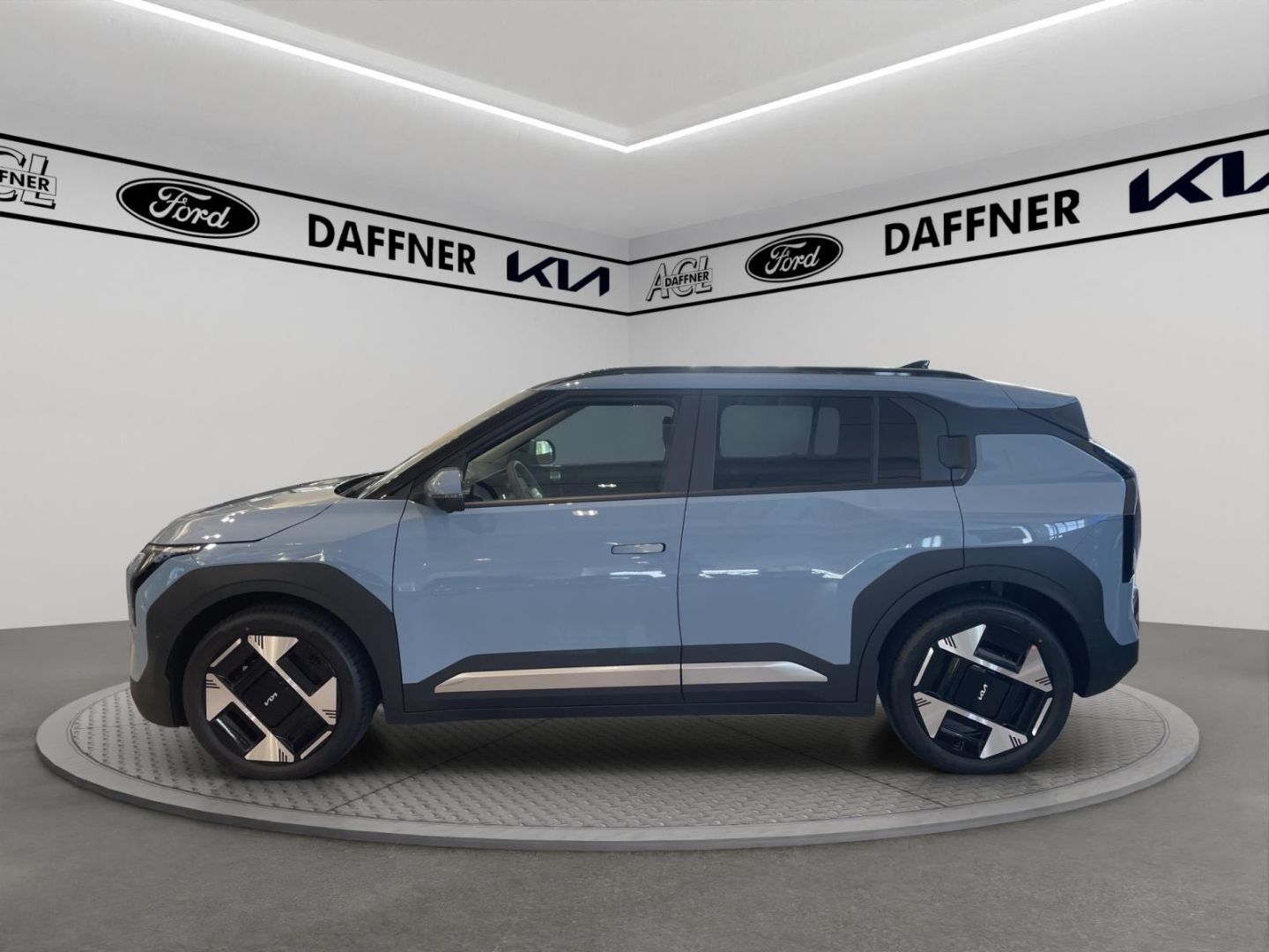 Fahrzeugabbildung Kia EV3 150 kW Earth Navi 360° Kamera LED El. Heckkl