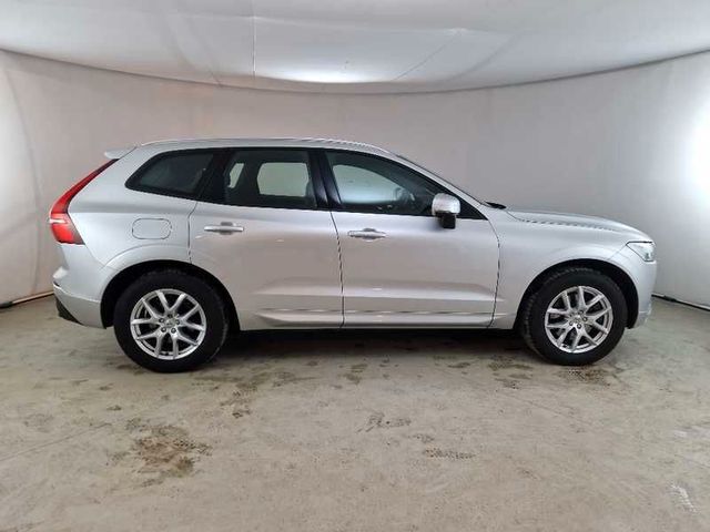 Volvo VOLVO XC60 B5 AWD Geartronic Momentum