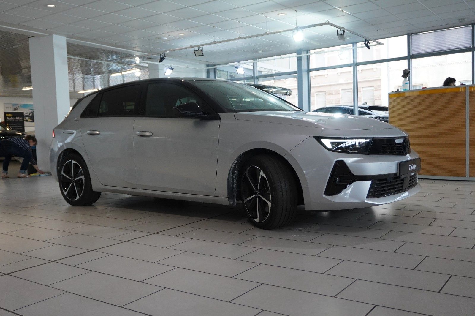 Fahrzeugabbildung Opel Astra L Lim. 1.6 HYBRID GS SPORT NAVI/360°/SPORT