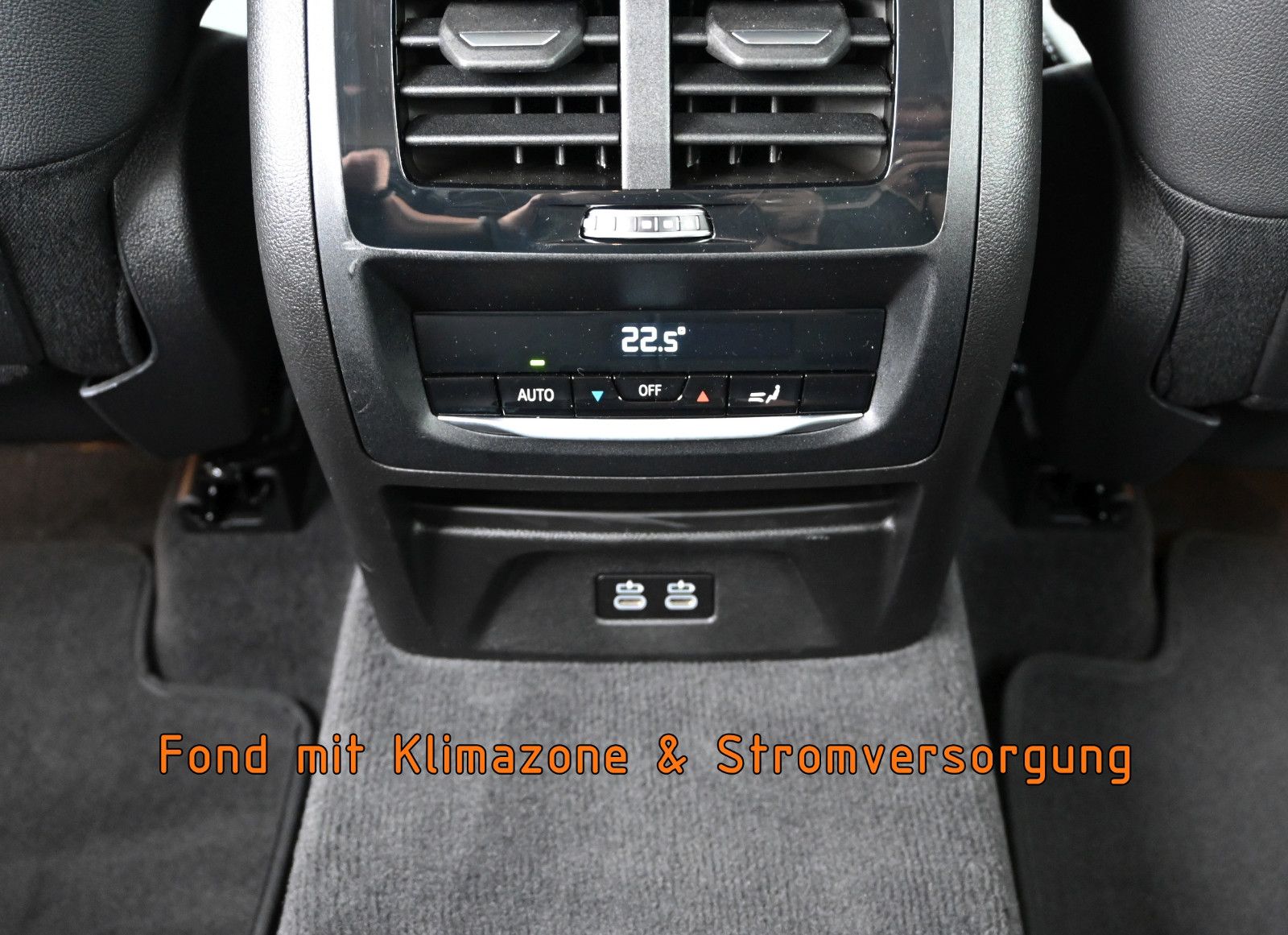 Fahrzeugabbildung BMW X3 xDr.30d °ACC°AHK°HUD°SITZKLIMA°STANDHEIZ°360°