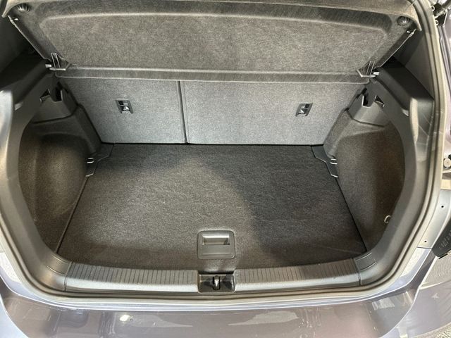 T-Cross 1.5 TSI DSG R LINE IQ.LIGHT+AHK+NAVI+ACC