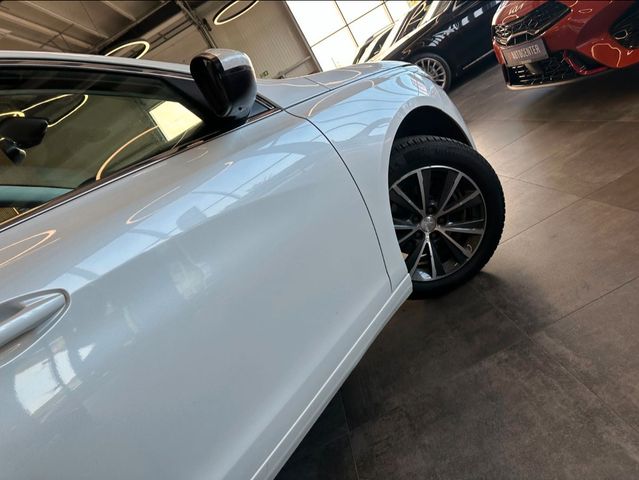 Peugeot 308 SW Allure *TEMPO*NAVI*PDC*KLIMAAUTO*