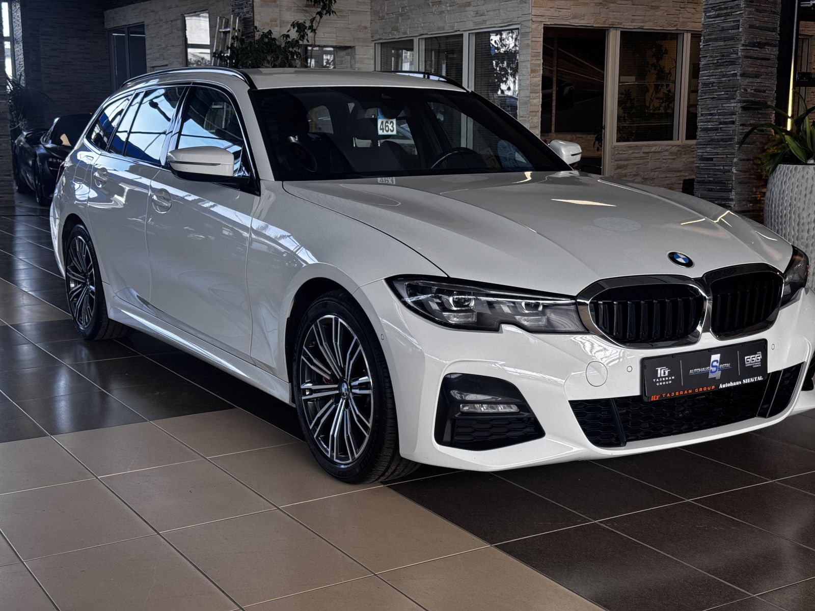 BMW 330 xDrive M-Sport Leder Ambiente Navi LED SHZ imagem 2