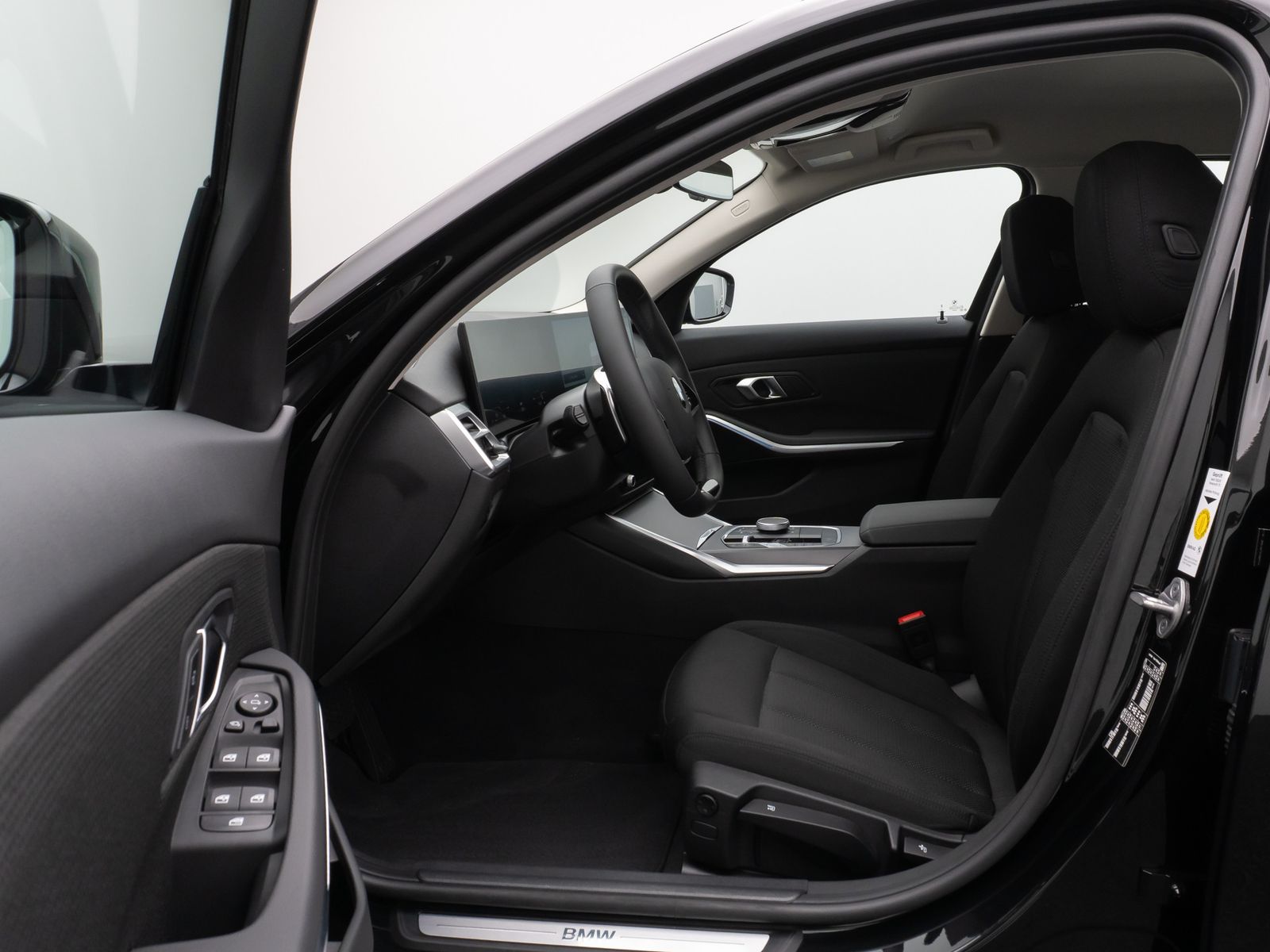 Fahrzeugabbildung BMW 320d Kamera DAB Sportlenkrad Komfort AHK Alarm