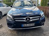 Mercedes-Benz GLC 250 d 4MATIC Autom. -AMG Aust..STANDHEIZUNG  - blaue Mercedes-Benz GLC 250