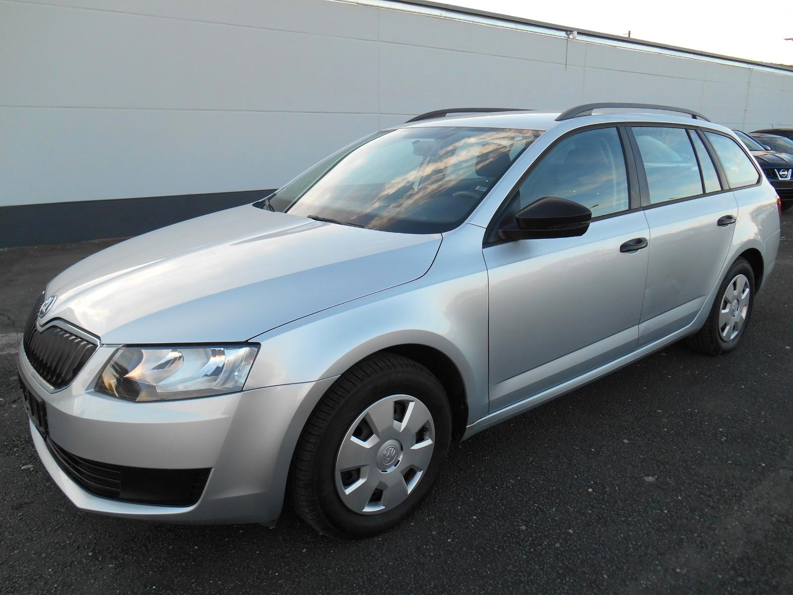 Skoda Octavia Combi Active Sommer und Winterräder