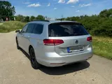 Volkswagen Passat Variant 2.0 TDI SCR DSG Variant - - VW Passat Variant von privat