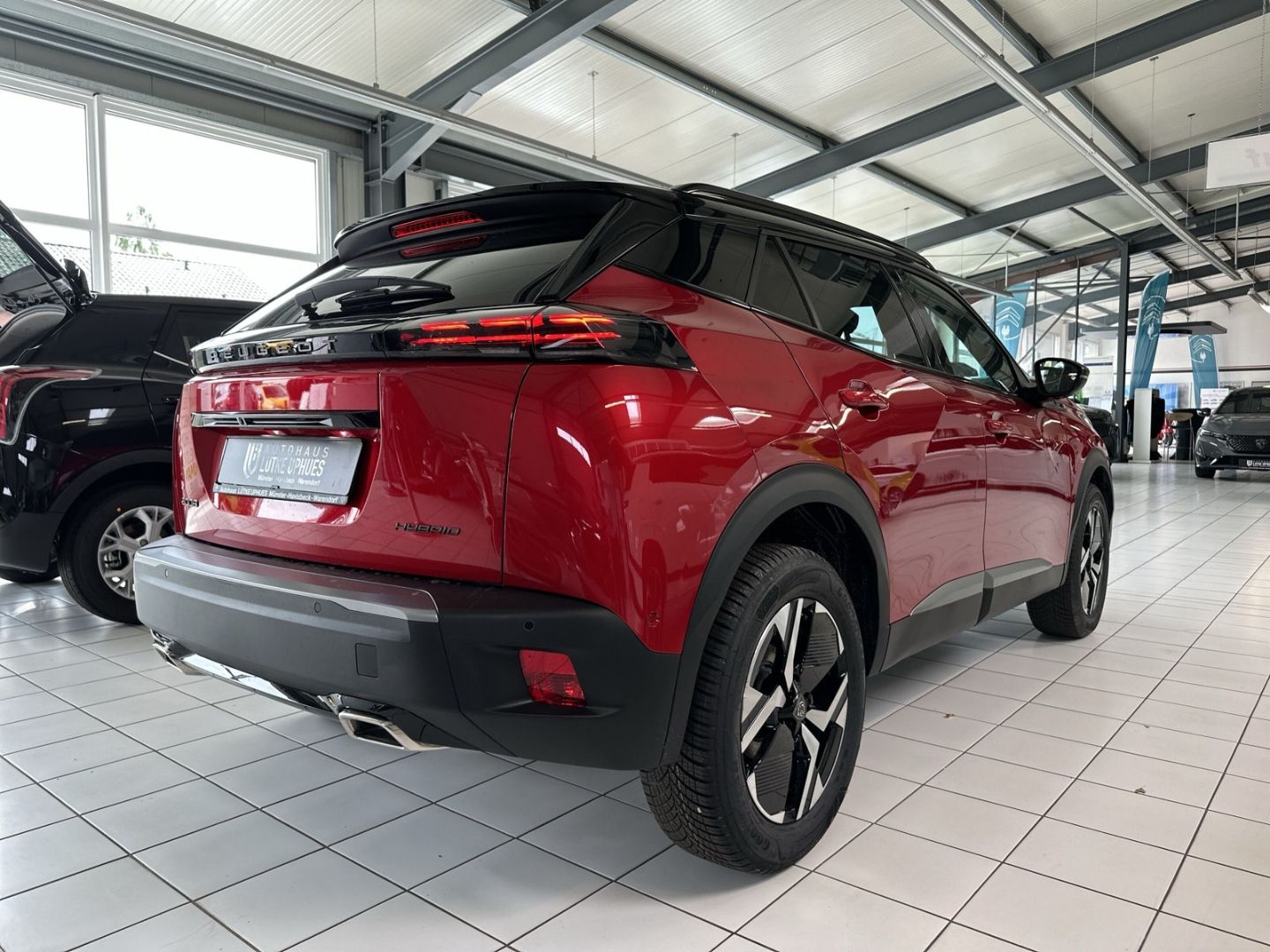 Fahrzeugabbildung Peugeot 2008 GT HYBRID 145 e-DSC6 El. Panodach Navi ACC