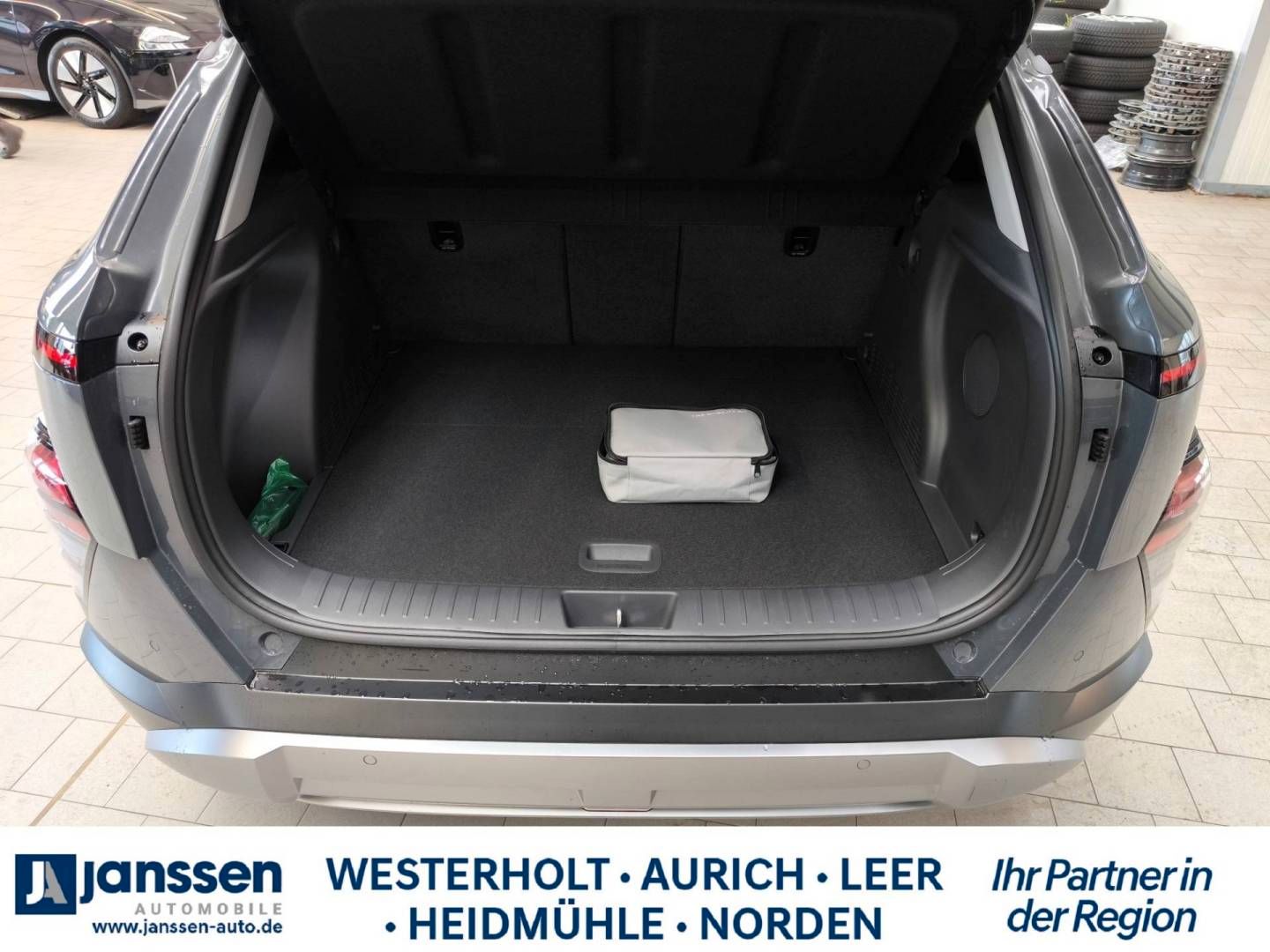 Fahrzeugabbildung Hyundai KONA 1.6 T-GDI (180 PS) DCT Prime Bose GSD