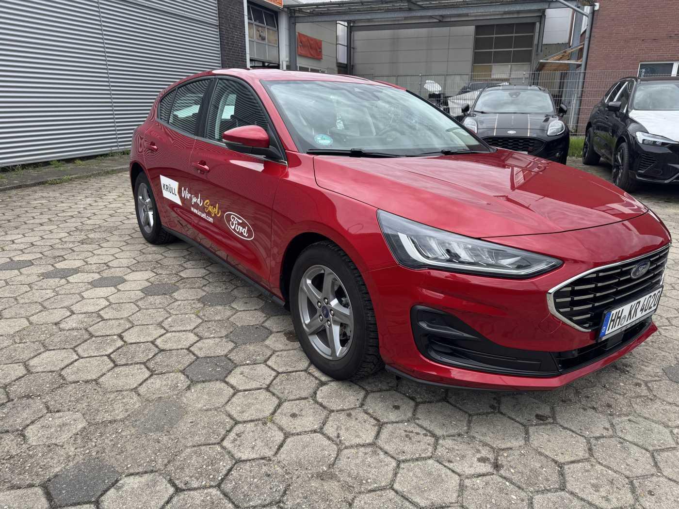 Ford Focus 1.0 EcoBoost Hybrid TITANIUM