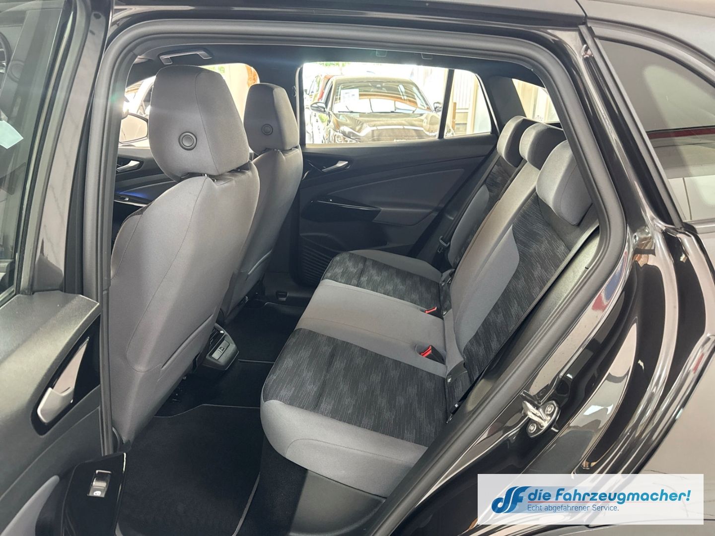 Fahrzeugabbildung Volkswagen ID.4 Pure 109 kW Navi LED Apple CarPlay Android