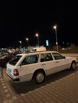 Mercedes-Benz MB E 320 T (W124)  US Modell mit umfangre... - Mercedes-Benz E 320 aus 1993