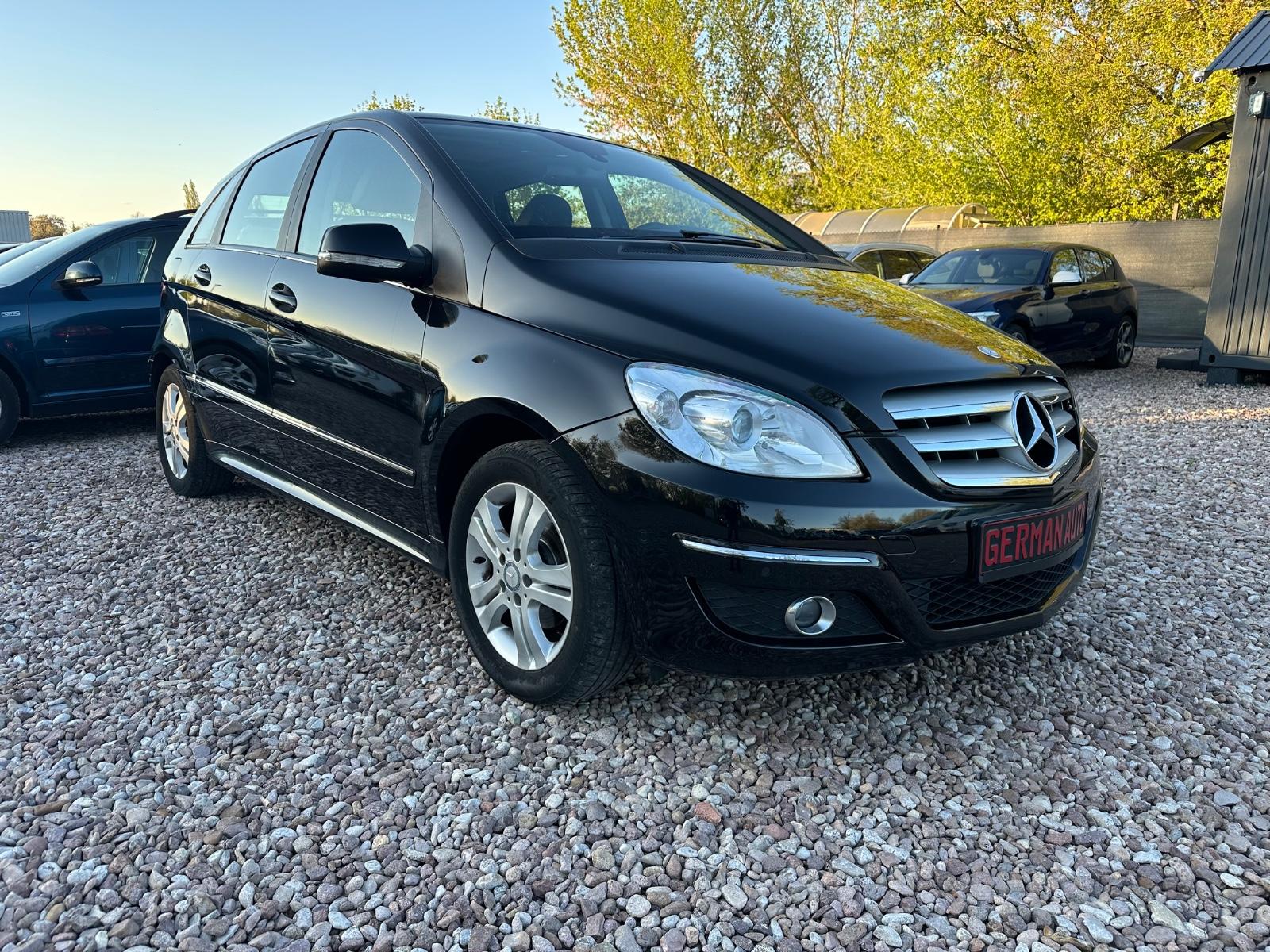 Mercedes-Benz B-Klasse B180 Automatik, TÜV NEU