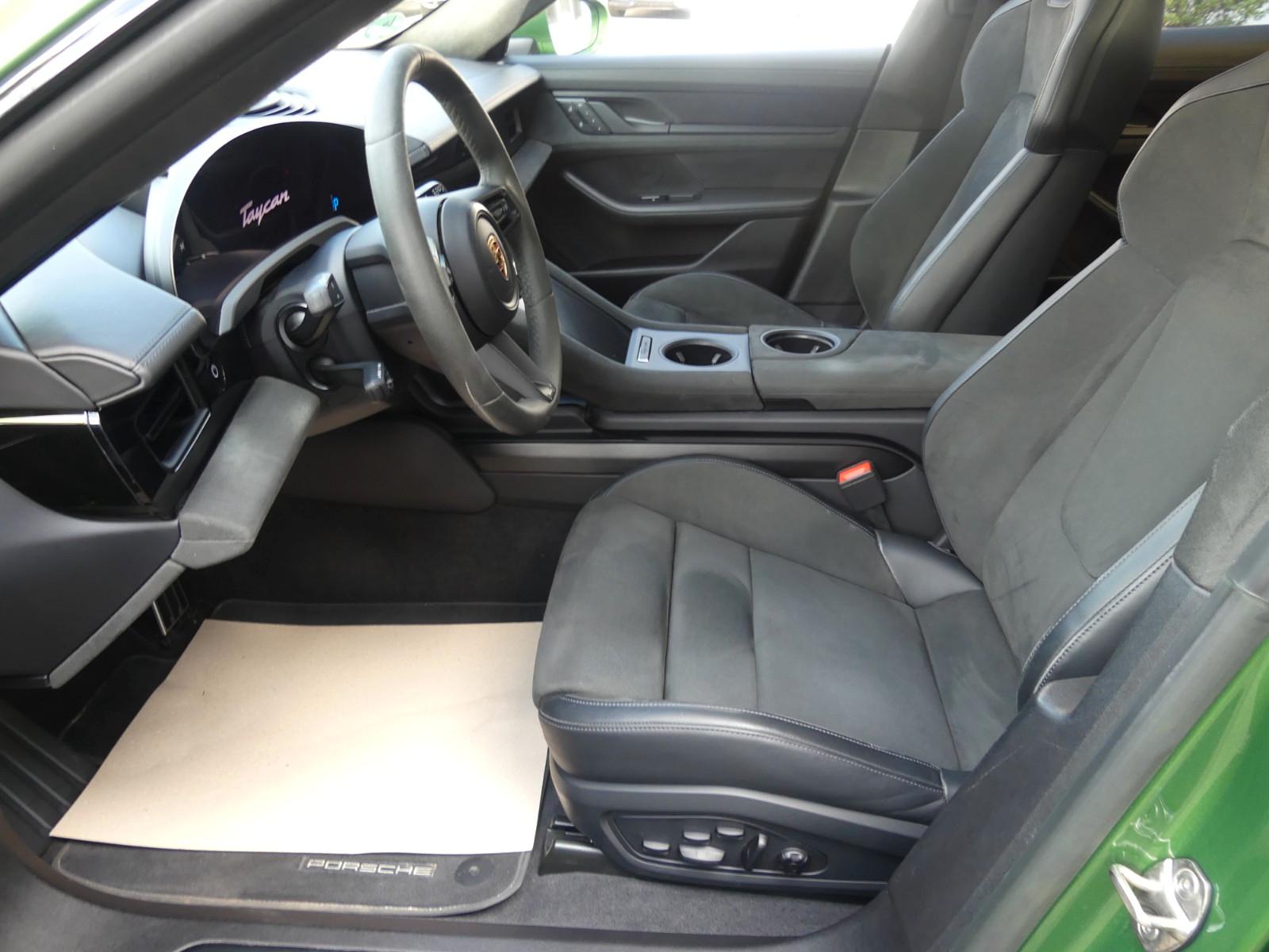 PORSCHE TAYCAN SPORT TURISMO GTS 598ch - 4X4 - TOIT PANORAMIQUE - SONORISATION BOSE - JANTES 21 POUCES - SIÈGES CHAUFFANTS