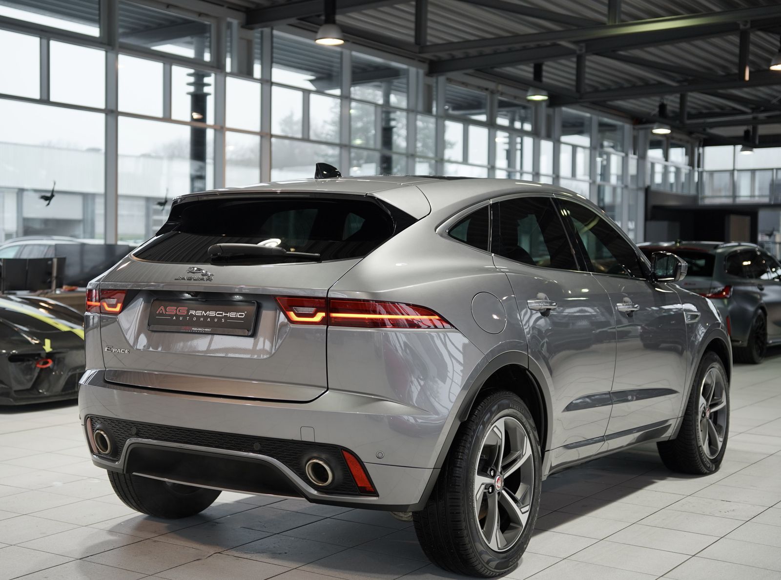 Jaguar E Pace