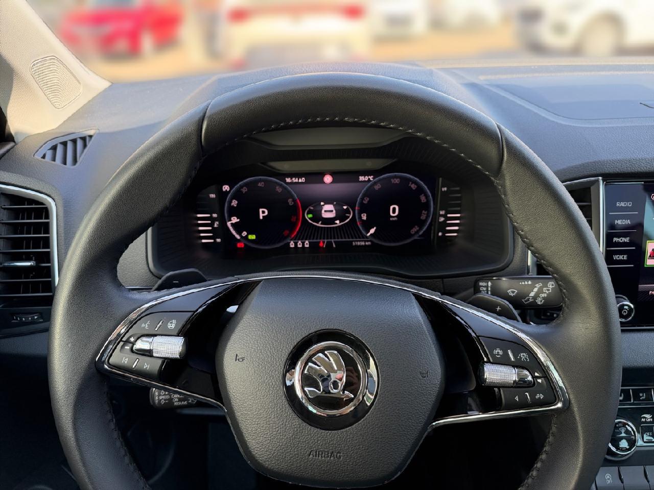Skoda Karoq Selection DSG *Navi,ACC,RFK,LHZ*, миниатюра 8