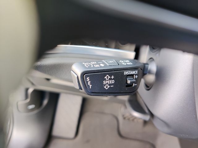 Q3 advanced 35 TFSI S tronic Navi/AHK/Leder/LED