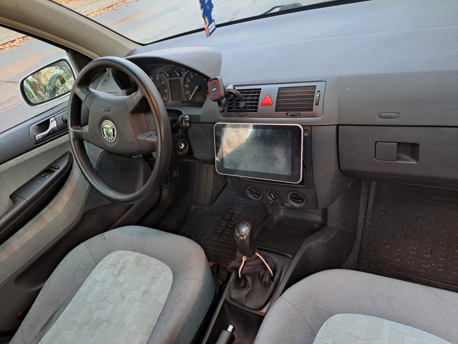 Skoda Fabia 2004 — photo 6