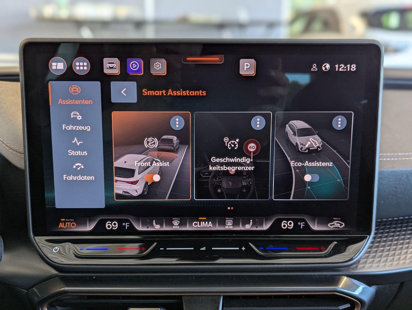 Fahrzeugabbildung CUPRA Leon 1.5 eTSI DSG Skyline Dinamica Memory AHK 19