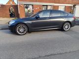 BMW 530 Gran Turismo  xDrive Navi M-Paket - BMW 530 Gran Turismo: Grau