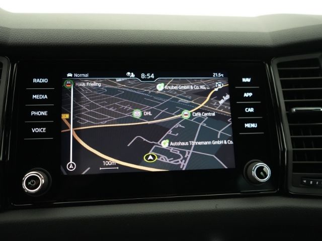 Kodiaq SPORTLINE TDI DSG 4X4+AHK+NAVI+RÜCKFAHRKA