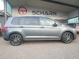 Volkswagen Touran 2xKinderstze, 7Gang-DSG,7-Sitze,AHK!!! - VW Touran Gebrauchtwagen in Freiburg