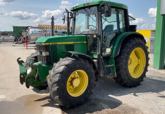 John Deere 6410