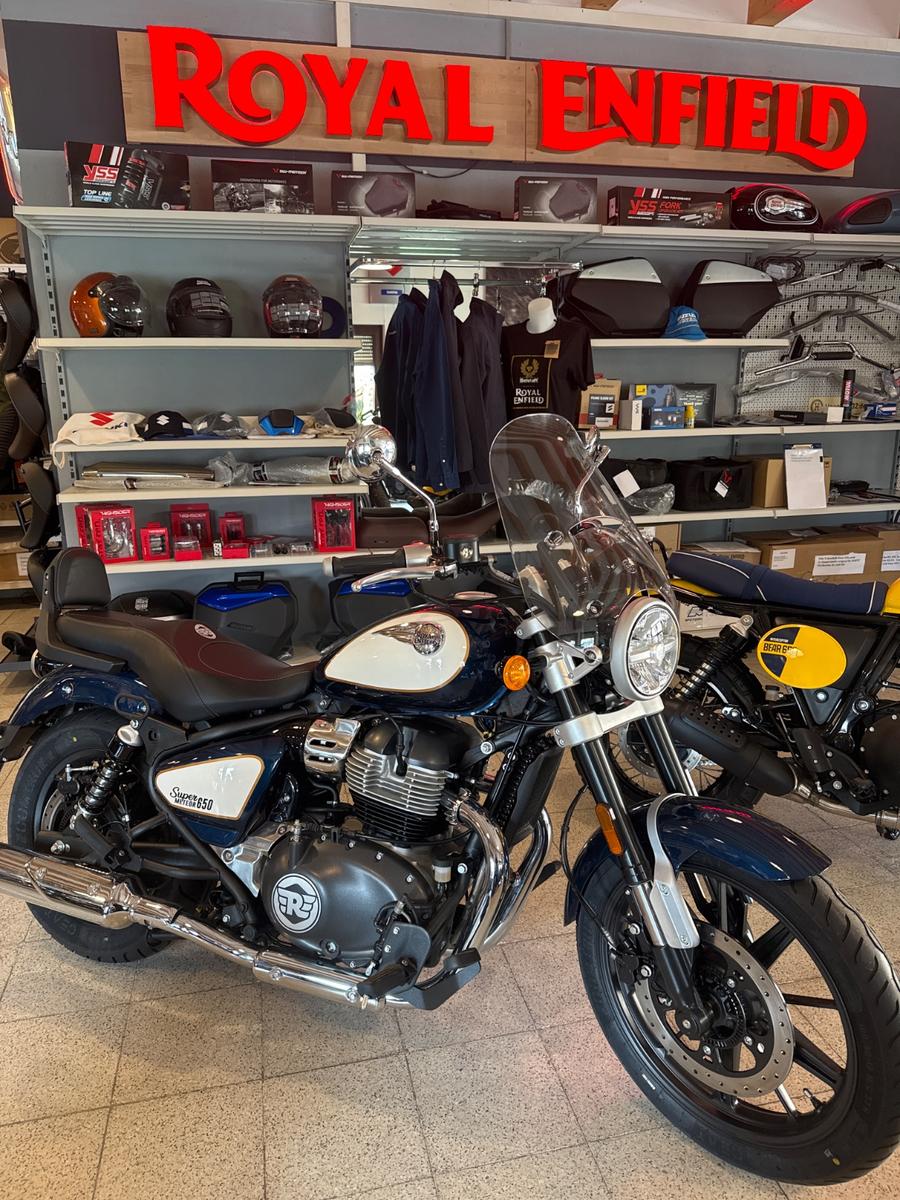 Royal Enfield RE 650 Supermeteor Celestial Blue