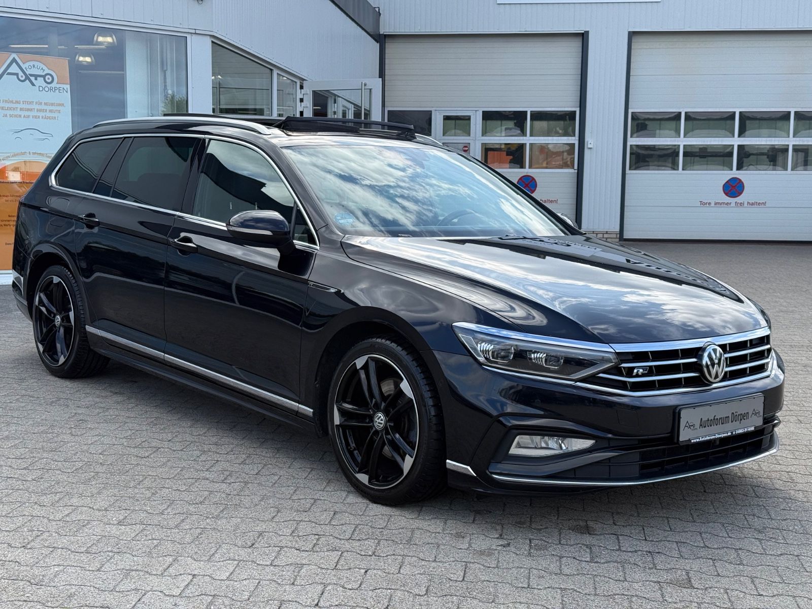 Volkswagen Passat Variant R Line*DSG*Pano*ACC*AHK*Kamera* imagem 3